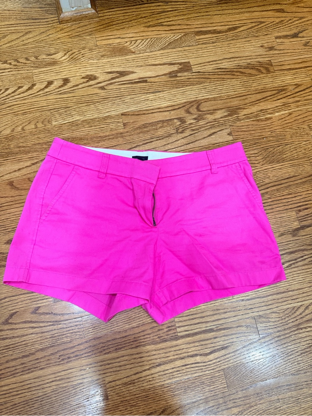 I Crew Women’s bright  Pink Casual Shorts size 8